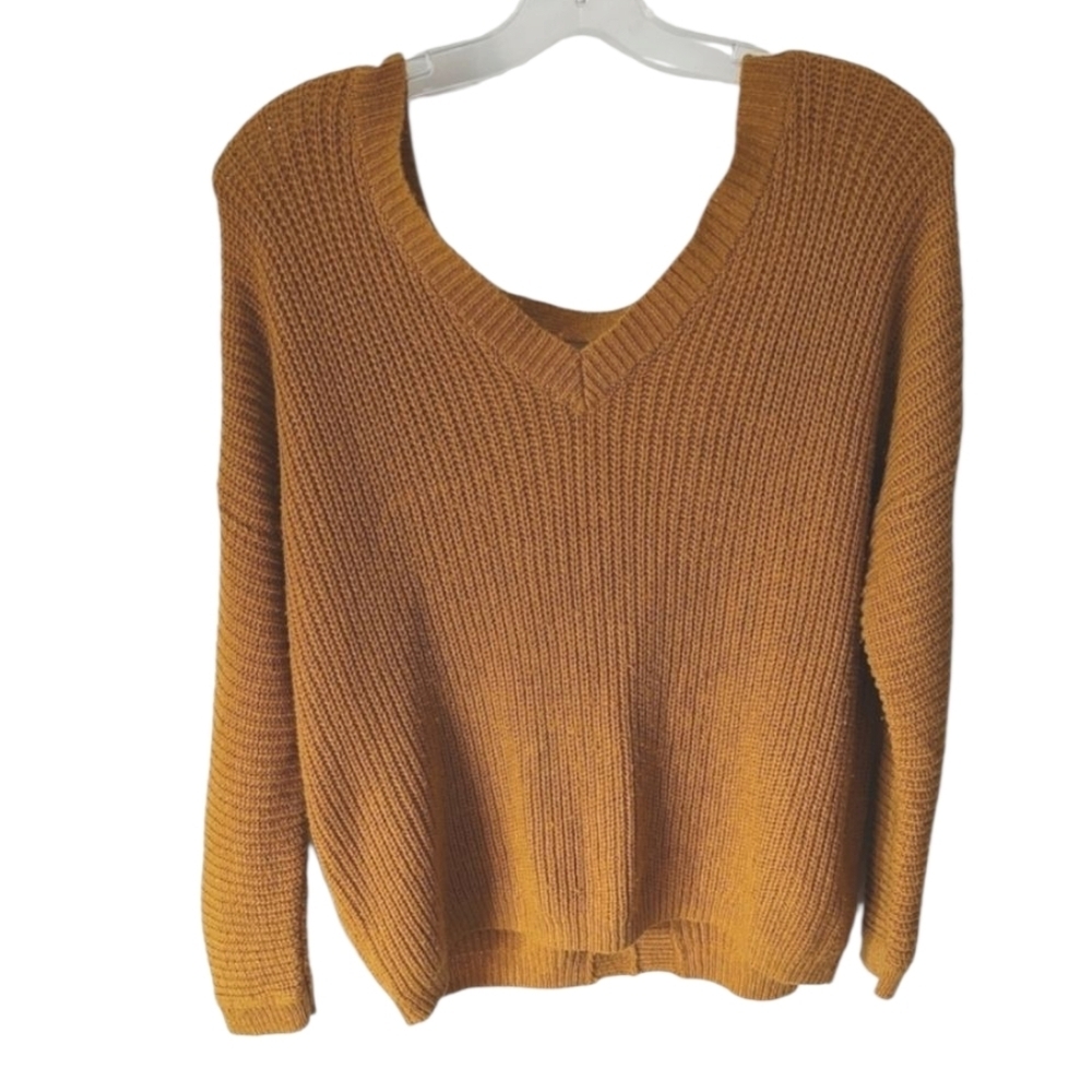 FOREVER 21 Long Sleeve V Neck Open Back Sweater Size Small